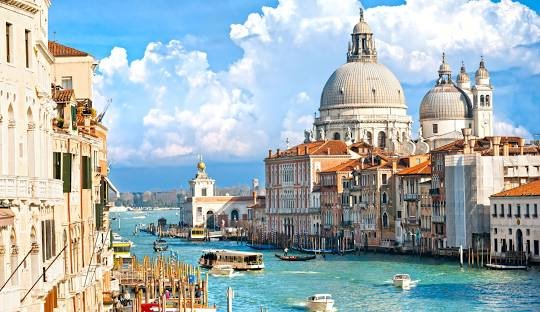 is smoking weed in Venice italy legal where can i buy cannabis in Venice
