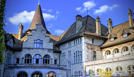 is smoking weed in Zürich legal where can i buy cannabis in Zürich